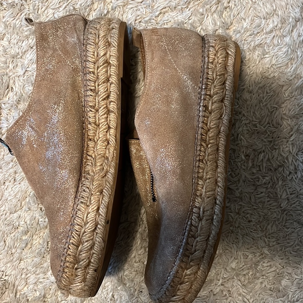 Espadrilles - Picture 7 of 8